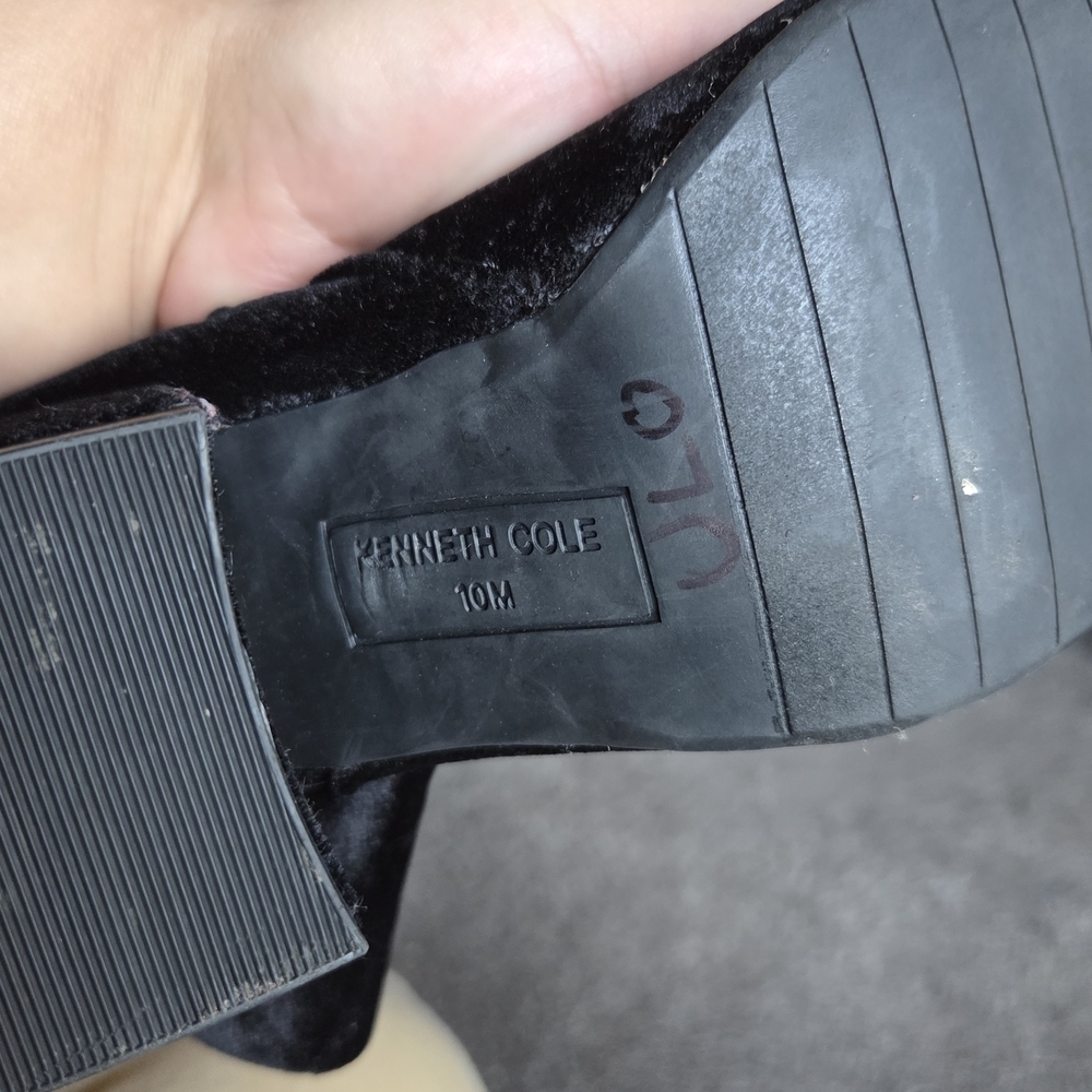 Kenneth Cole Black Velvet Floral Ankle Booties - Picture 5 of 6